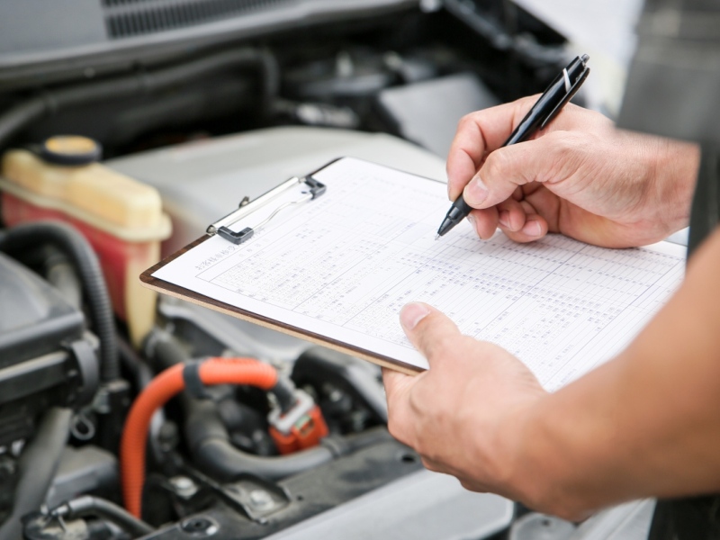 千賀自動車 蒲郡 整備 車検 点検 板金塗装 損害保険 整備士 国土交通省中部運輸支局指定工場